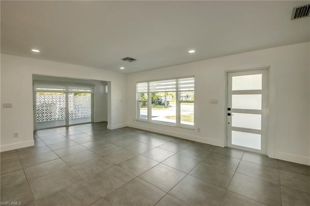 4312 S Pacific CIR, North Fort Myers, FL 33903