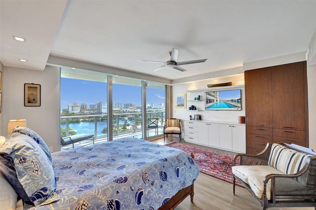 1180 N Federal Highway 1006, Fort Lauderdale, FL 33304