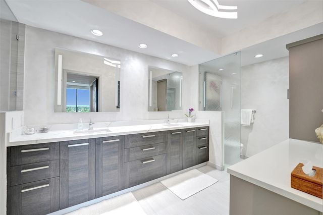 1180 N Federal Highway 1006, Fort Lauderdale, FL 33304