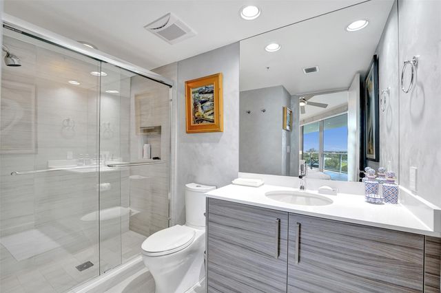 1180 N Federal Highway 1006, Fort Lauderdale, FL 33304