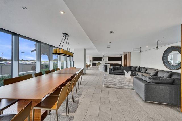 1180 N Federal Highway 1006, Fort Lauderdale, FL 33304