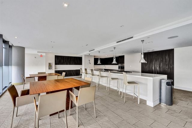 1180 N Federal Highway 1006, Fort Lauderdale, FL 33304