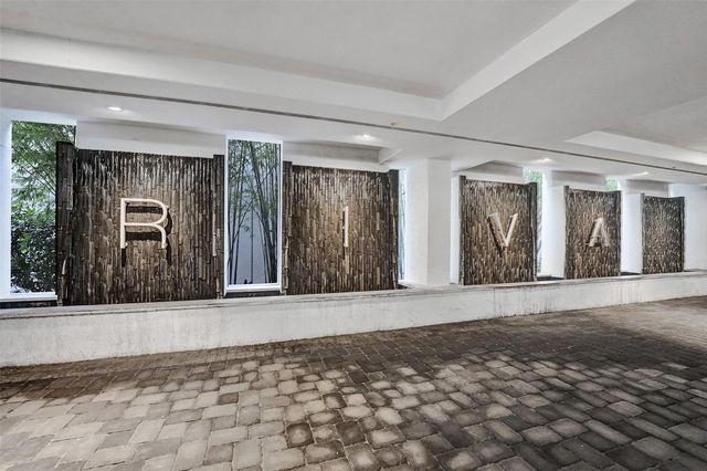 1180 N Federal Highway 1006, Fort Lauderdale, FL 33304