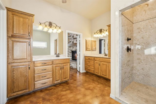 2751-2 Mitchell Road, Krum, TX 76249