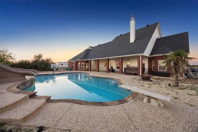 2751-2 Mitchell Road, Krum, TX 76249