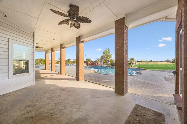2751-2 Mitchell Road, Krum, TX 76249