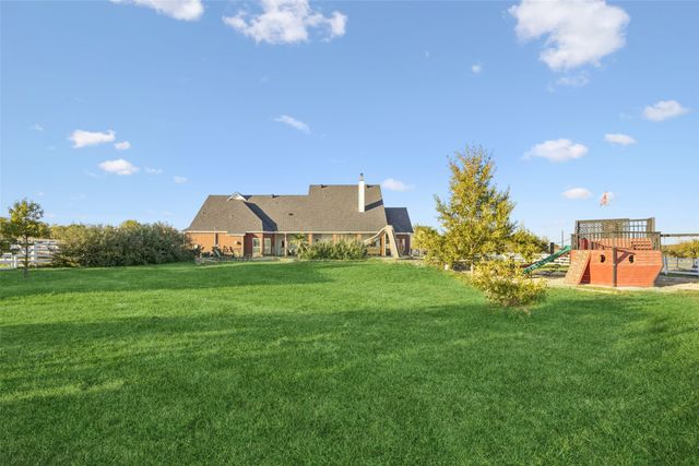 2751-2 Mitchell Road, Krum, TX 76249
