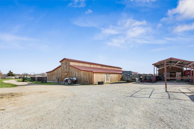 2751-2 Mitchell Road, Krum, TX 76249