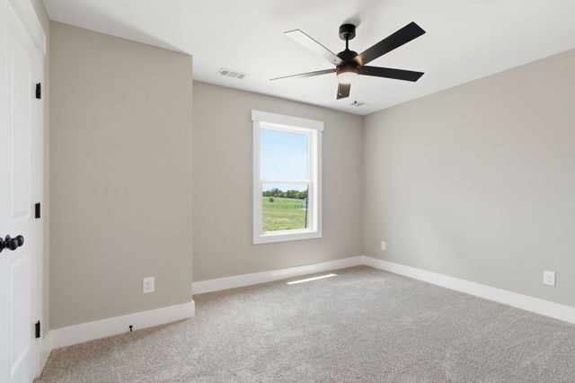 5560 Borthick Rd, Springfield, TN 37172