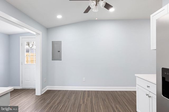 4 MARTELL RD, Newark, DE 19713