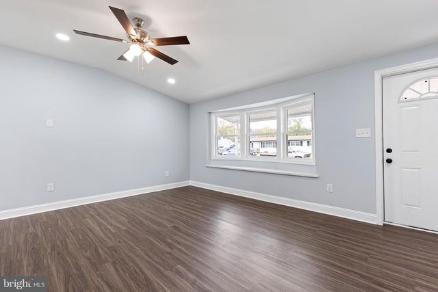 4 MARTELL RD, Newark, DE 19713