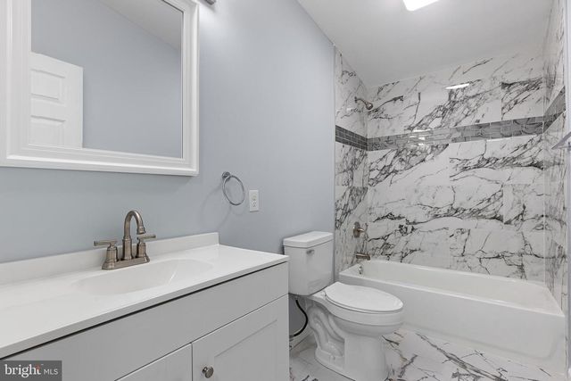 4 MARTELL RD, Newark, DE 19713