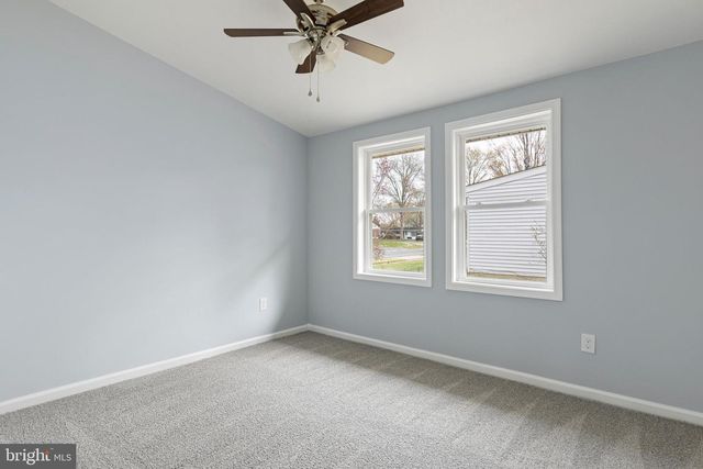 4 MARTELL RD, Newark, DE 19713