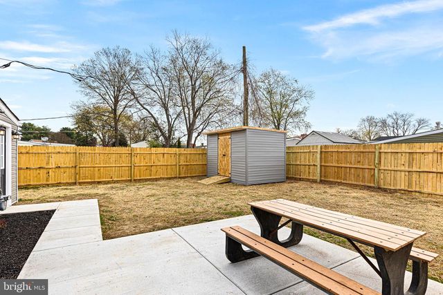 4 MARTELL RD, Newark, DE 19713