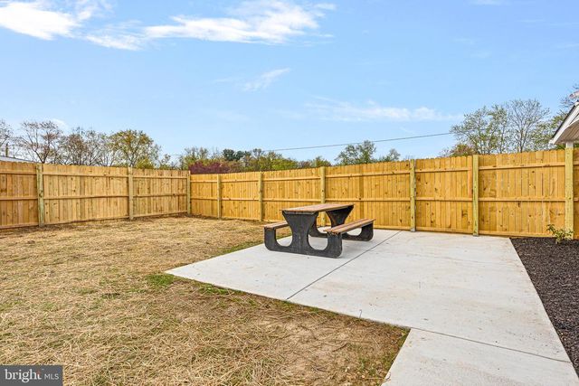 4 MARTELL RD, Newark, DE 19713
