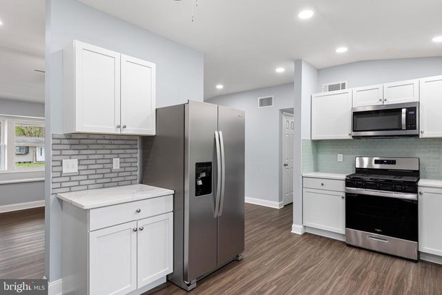 4 MARTELL RD, Newark, DE 19713
