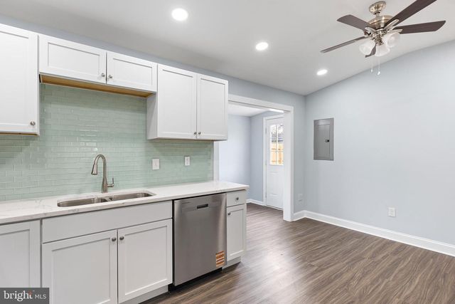 4 MARTELL RD, Newark, DE 19713
