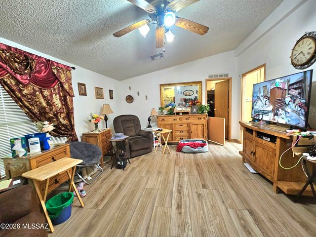 3145 W Citrus Road, Benson, AZ 85602