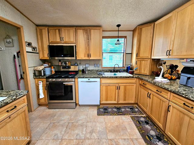 3145 W Citrus Road, Benson, AZ 85602