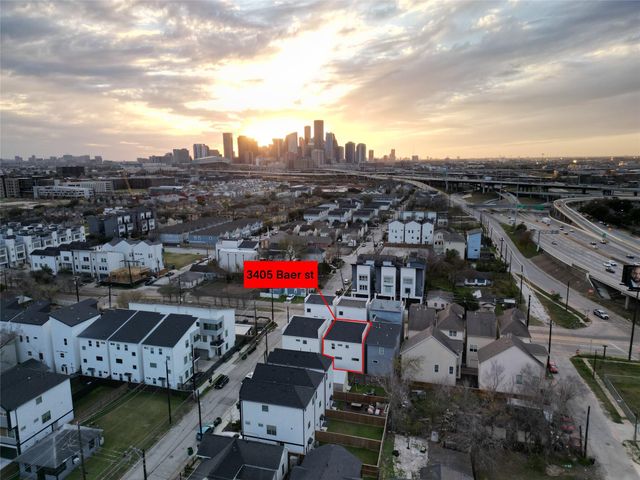 3405 Baer Street, Houston, TX 77020