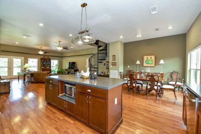 226 Valmar Street, Kemah, TX 77565