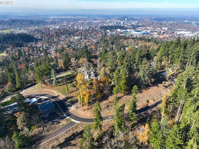 -1 Capital Dr 18, 19, Eugene, OR 97403