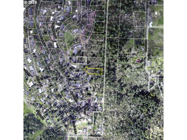 -1 Capital Dr 18, 19, Eugene, OR 97403