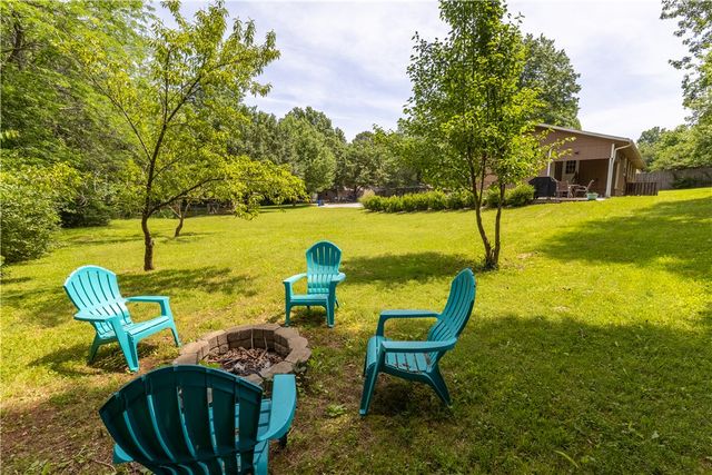 929 Eden Circle, Fayetteville, AR 72701