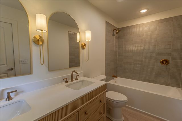 929 Eden Circle, Fayetteville, AR 72701