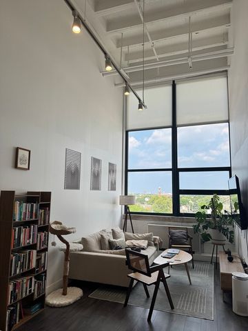 4000 W Diversey Avenue 517, Chicago, IL 60639