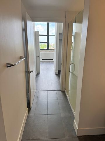 4000 W Diversey Avenue 517, Chicago, IL 60639