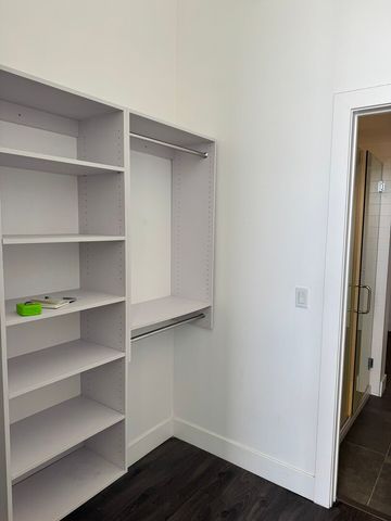 4000 W Diversey Avenue 517, Chicago, IL 60639