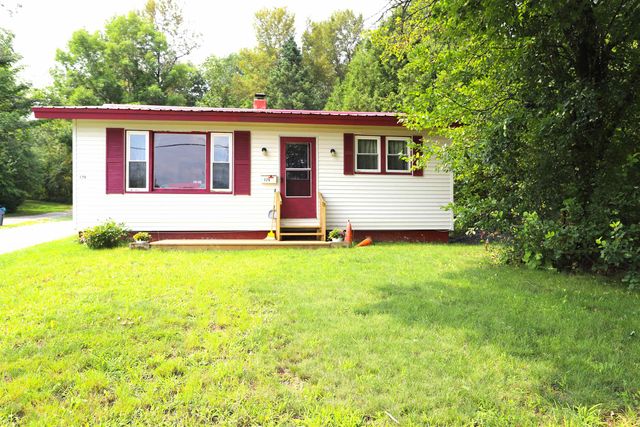 179 Farrant Street, Newport City, VT 05855