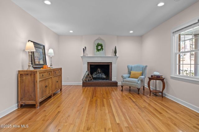 304 Selkirk Trail, Southern Pines, NC 28387