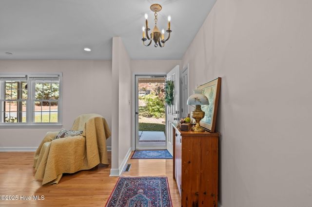 304 Selkirk Trail, Southern Pines, NC 28387