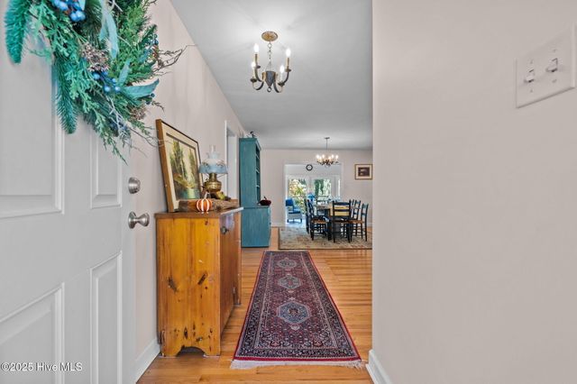 304 Selkirk Trail, Southern Pines, NC 28387