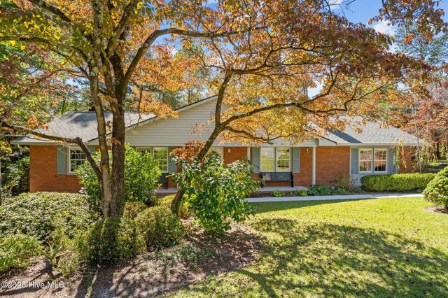 304 Selkirk Trail, Southern Pines, NC 28387