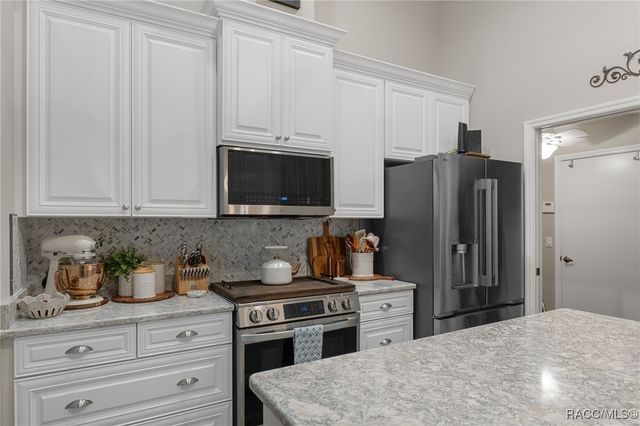 6092 N Misty Oak Terrace, Beverly Hills, FL 34465