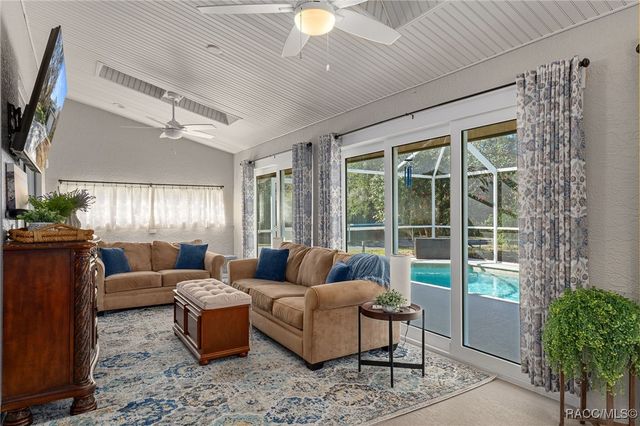 6092 N Misty Oak Terrace, Beverly Hills, FL 34465