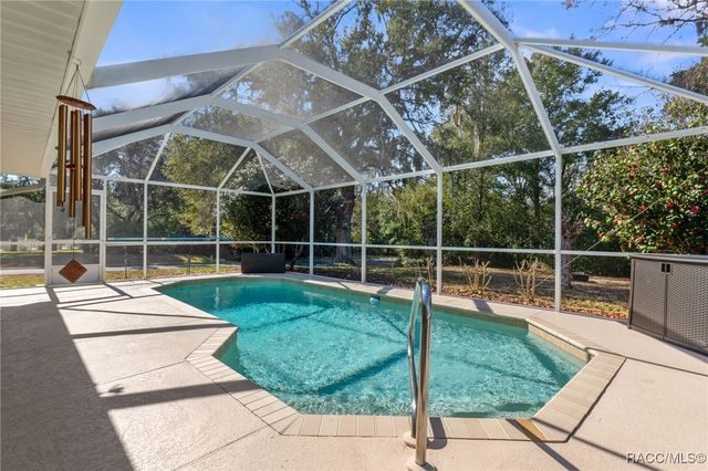 6092 N Misty Oak Terrace, Beverly Hills, FL 34465