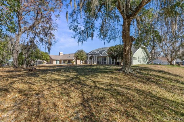 6092 N Misty Oak Terrace, Beverly Hills, FL 34465
