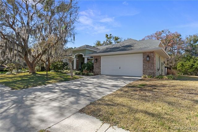 6092 N Misty Oak Terrace, Beverly Hills, FL 34465