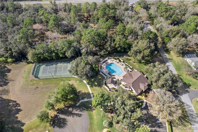 6092 N Misty Oak Terrace, Beverly Hills, FL 34465