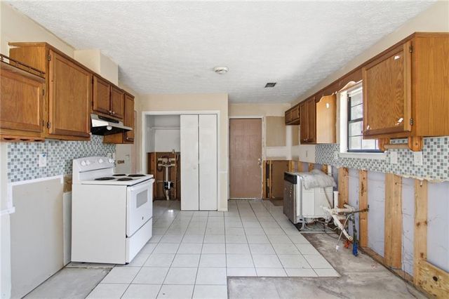1717 Pinto Trail, Jonesboro, GA 30236