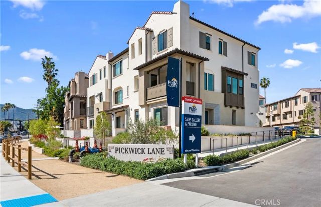 106 Sorrel Court, Burbank, CA 91506