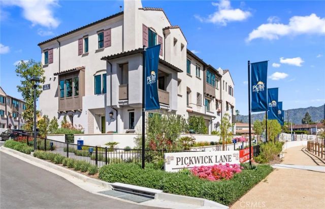 106 Sorrel Court, Burbank, CA 91506