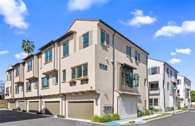 106 Sorrel Court, Burbank, CA 91506