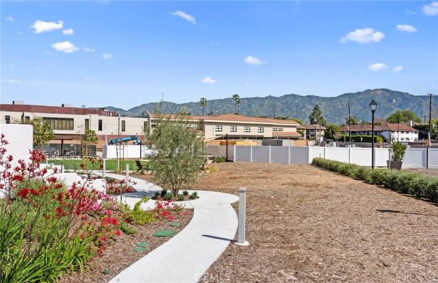 106 Sorrel Court, Burbank, CA 91506