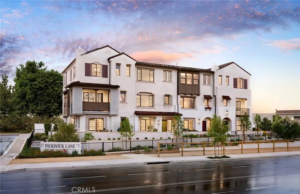 106 Sorrel Court, Burbank, CA 91506