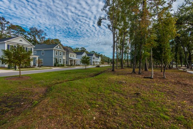2000 Fleming Woods Road, James Island, SC 29412